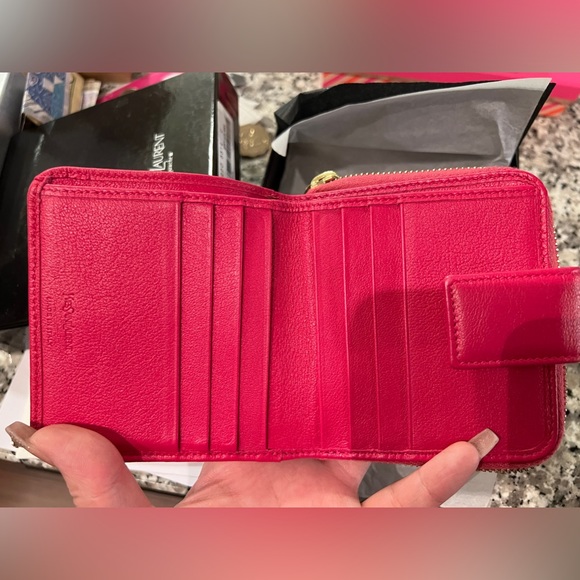 Yves Saint Laurent-pink wallet in very new condition - Picture 5 of 8